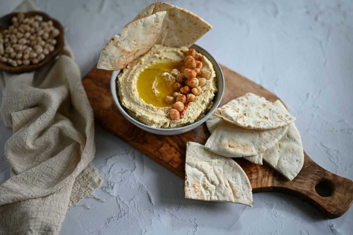 what to dip in hummus